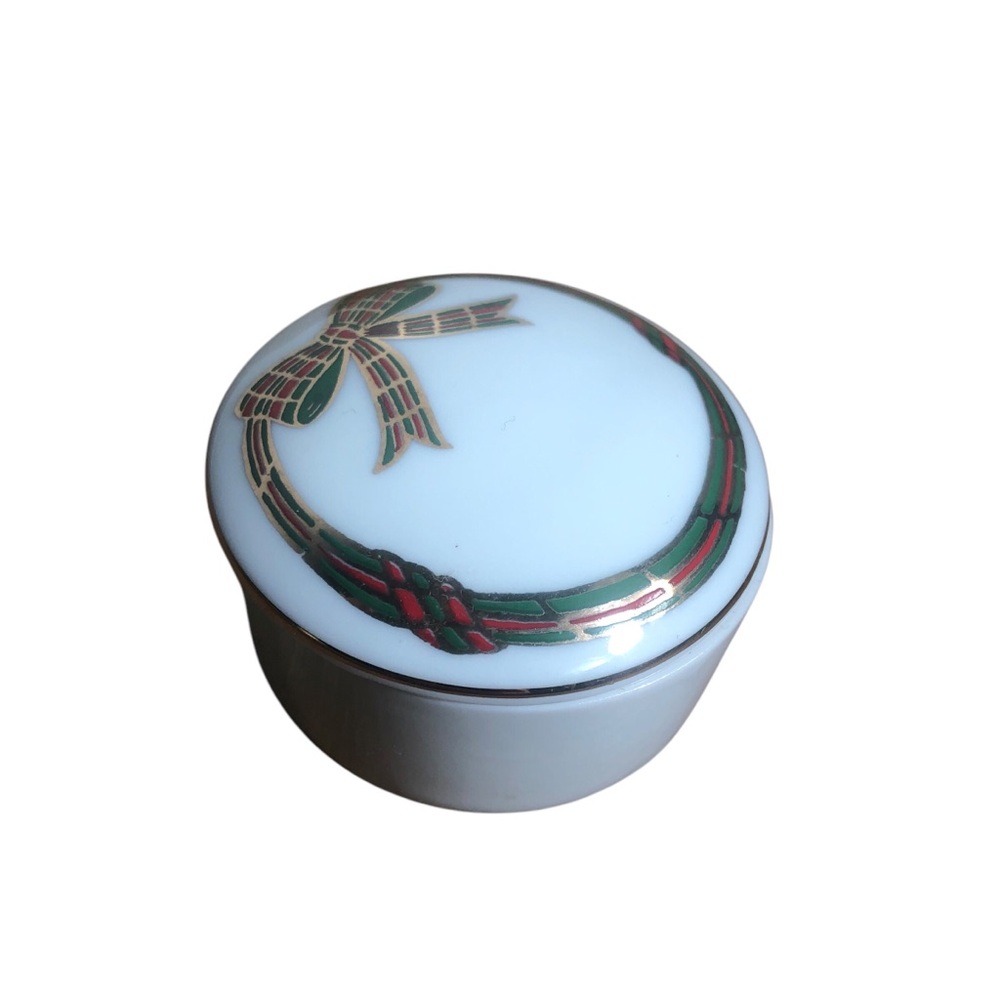 Vintage Lefton Christmas mini ribbon porcelain trinket box 1987